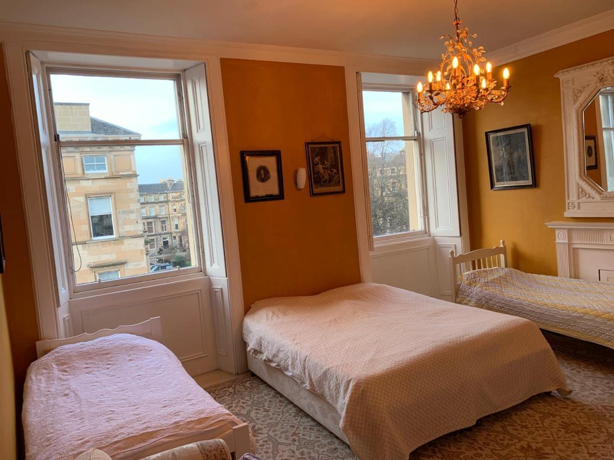 Seven-Bedroom House,1184708273:JPEG